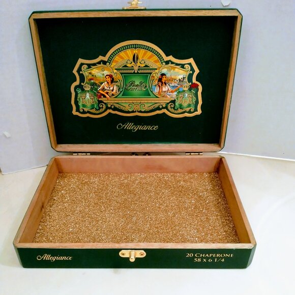 Suenos de Saundra Upcycled, Pere Carrillo, Cigar Box, Storage/ Home Decor - Picture 6 of 14